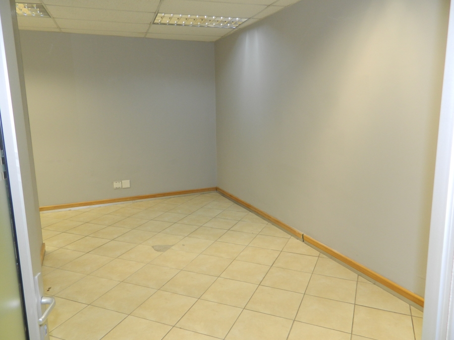 To Let commercial Property for Rent in Paarl Central Western Cape